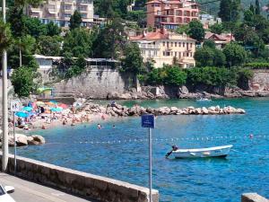 Apartments Near the sea