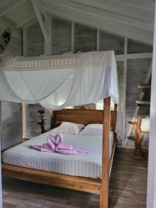 Bungalow chez Séve et Savi avec jacuzi