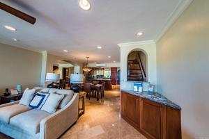 Palms 5 Luxury Beachfront Villa