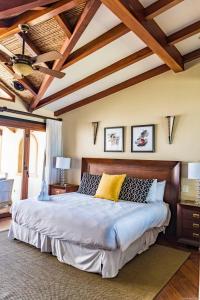 Palms 5 Luxury Beachfront Villa