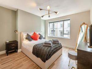 Station Street Apartment