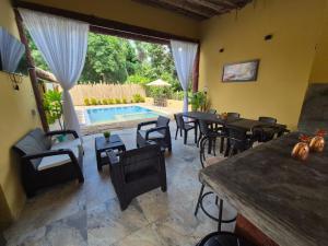 Lujosa villa con piscina y cine privado