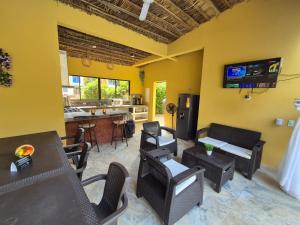 Lujosa villa con piscina y cine privado