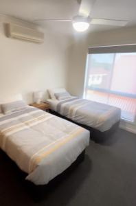 Port Vincent Motel & Apartments