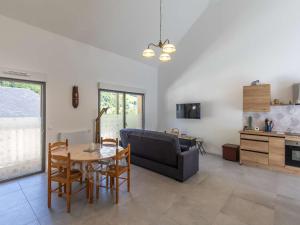 Lodge neuf avec 3 chambres, terrasse et parking, à 5 min du centre de Cauterets - FR-1-401-298