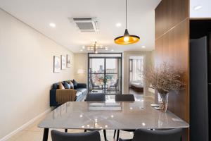 Louisa Vinh Hoi Apartment