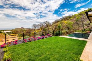 Casa Serena - Ocean View 3 Br House