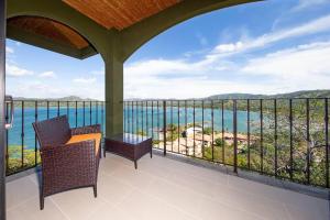 360 Splendor 101F Ocean View 2Br Breakfast