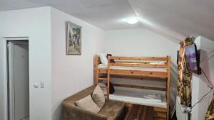 Pamporovo, Ski-In Ski-Out, Family Apartment, Lift Access