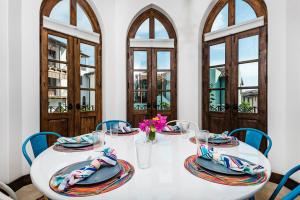 Plaza Carlota 2 At Las Catalinas