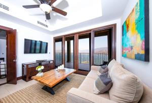 360 Splendor 105B Ocean View Condo- With Breakfast