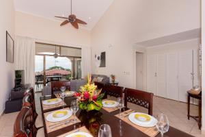 Sunrise 48- 3 Bedroom Ocean View Penthouse Condo