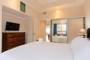 Sunrise 48- 3 Bedroom Ocean View Penthouse Condo