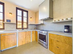 Paseo Divino At Las Catalinas