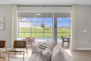 9 Bedroom 65 Bathroom Solara 9131Tw