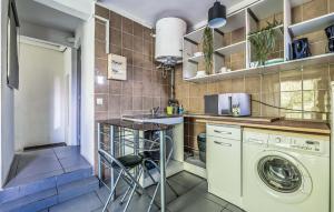 Beautiful Apartment In Montreuil