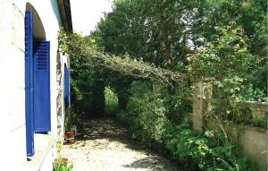 2 Bedroom Pet Friendly Home In Plourivo