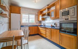 Nice Home In Chiclana De La Fronter