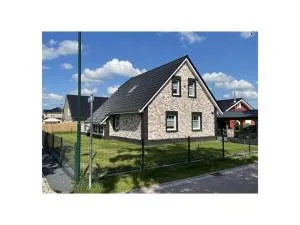 Fehnhuus Comfortable holiday residence - Hesel