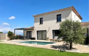 Maisons de vacances Maison Avec Piscine : photos des chambres