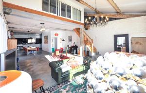 Maisons de vacances Lovely Home In Pech-Luna With Wifi : photos des chambres