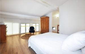 Maisons de vacances Lovely Home In Pech-Luna With Wifi : photos des chambres