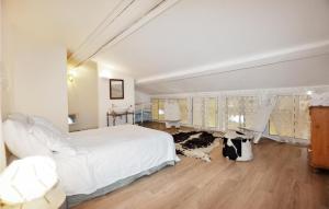 Maisons de vacances Lovely Home In Pech-Luna With Wifi : photos des chambres