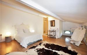 Maisons de vacances Lovely Home In Pech-Luna With Wifi : photos des chambres