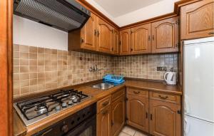 Stunning Apartment In Rtina