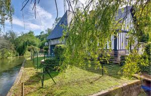Maisons de vacances Beautiful Home In Vittefleur With Wifi : photos des chambres