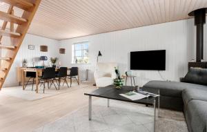 2 Bedroom Stunning Home In Løkken