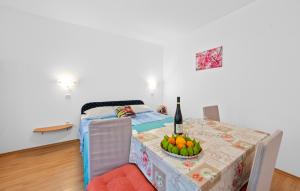 Amazing Apartment In Lozovac With Wifi 