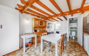 Stunning Home In Saint-Georges-De-Didon