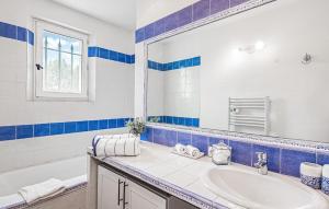 Maisons de vacances Stunning Home In Callian With Wifi : Maison de Vacances 4 Chambres
