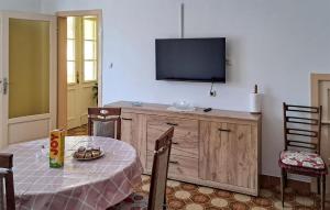 Apartment Valtursko Polje I