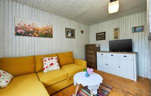 1 Bedroom Nice Home In Konjscina 