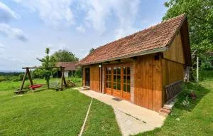 Nice Home In Konjscina With Jacuzzi - Husinec