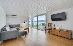 Lovely Home In Silkeborg With Wifi