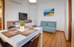 Appartements 1 Bedroom Nice Apartment In Monticello : photos des chambres