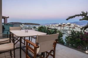 Gioma Luxury Suites - Lake View - Jacuzzi