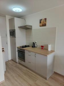 Nad Motławą , Szopy 3