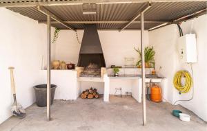 Lovely Home In Canillas De Albaidas