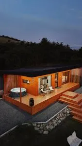 Story Cabin Lake - Sic