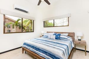 Flamingo Estates 18- 4 Br House With Pool