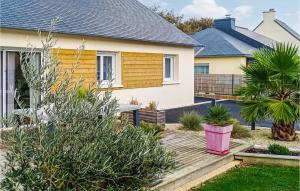 3 Bedroom Gorgeous Home In Milizac