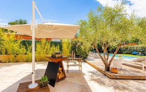 Maisons de vacances Nice Home In Le Tignet With Wifi : photos des chambres