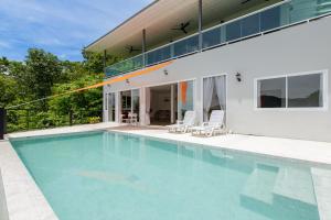 4 bed rooms sea view villa with pool