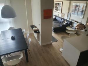 Luminoso y moderno dúplex familiar