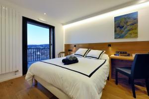 Aix Rooftop Appartement T2 Luxe 5 étoiles - hypercentre Rotonde - Terrasse - Vue - Parking