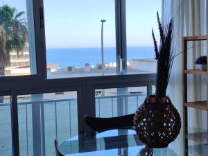 Bajondillo Torremolinos Vistas al mar con piscina